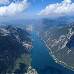 Verortung via Georeferenzierung der Kamera: Aufgenommen in der Nähe von Gemeinde Eben am Achensee, Österreich in 2700 Meter